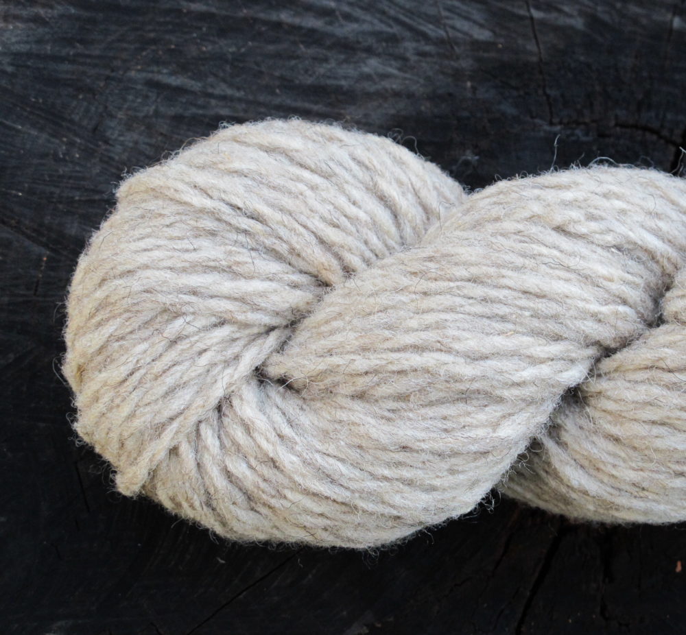 La pure laine naturelle France n'a subi aucun traitement chimique. Elle existe en 4 coloris naturels et en 3 épure laine naturelle france bizet aiguilles 7 à 10 bellelainepaisseurs de fil.